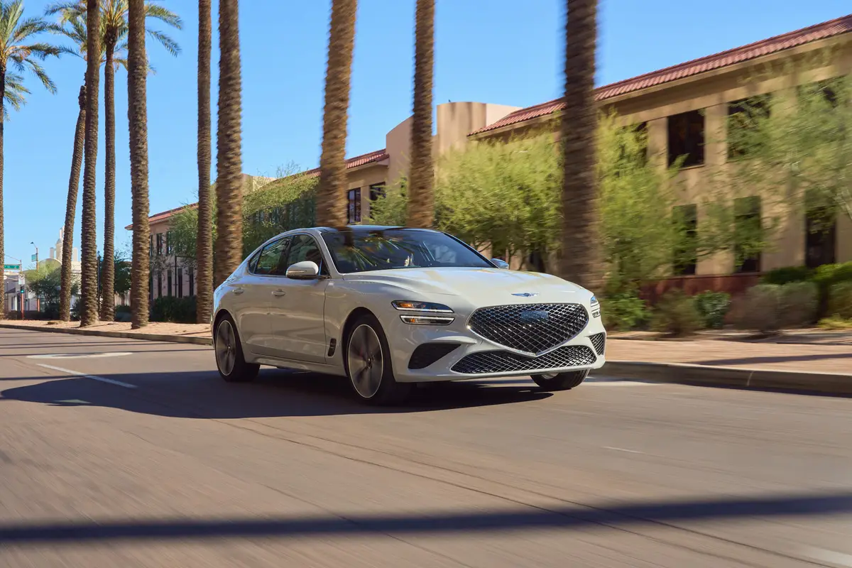 Giá xe Genesis G70 2026 là bao nhiêu?