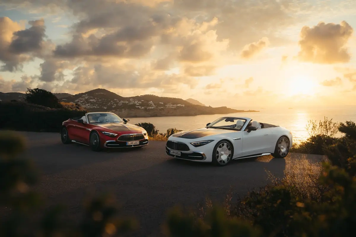 Mercedes-Maybach SL680 Monogram Series 2026 bỏ hàng ghế sau, phủ lớp mạ crôm